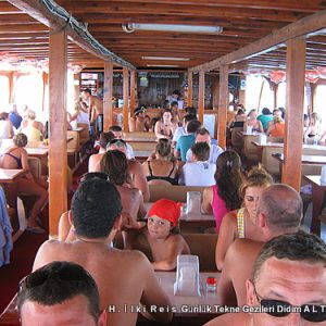 Daily boat tour with Ilki H Reis boat