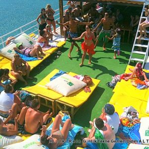 Daily boat tour with Ilki H Reis boat