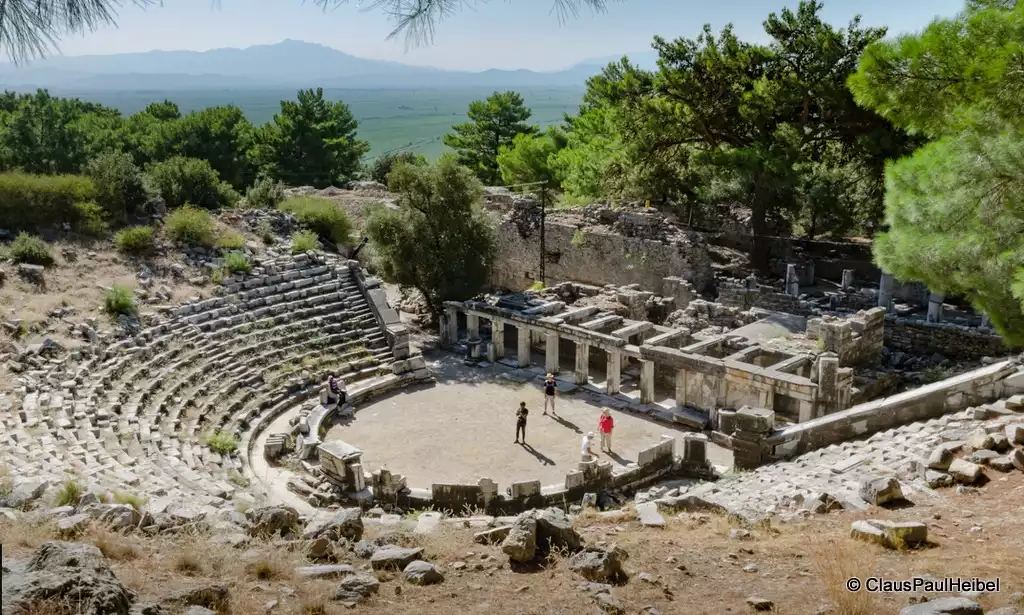 Priene antik kenti tiyatro